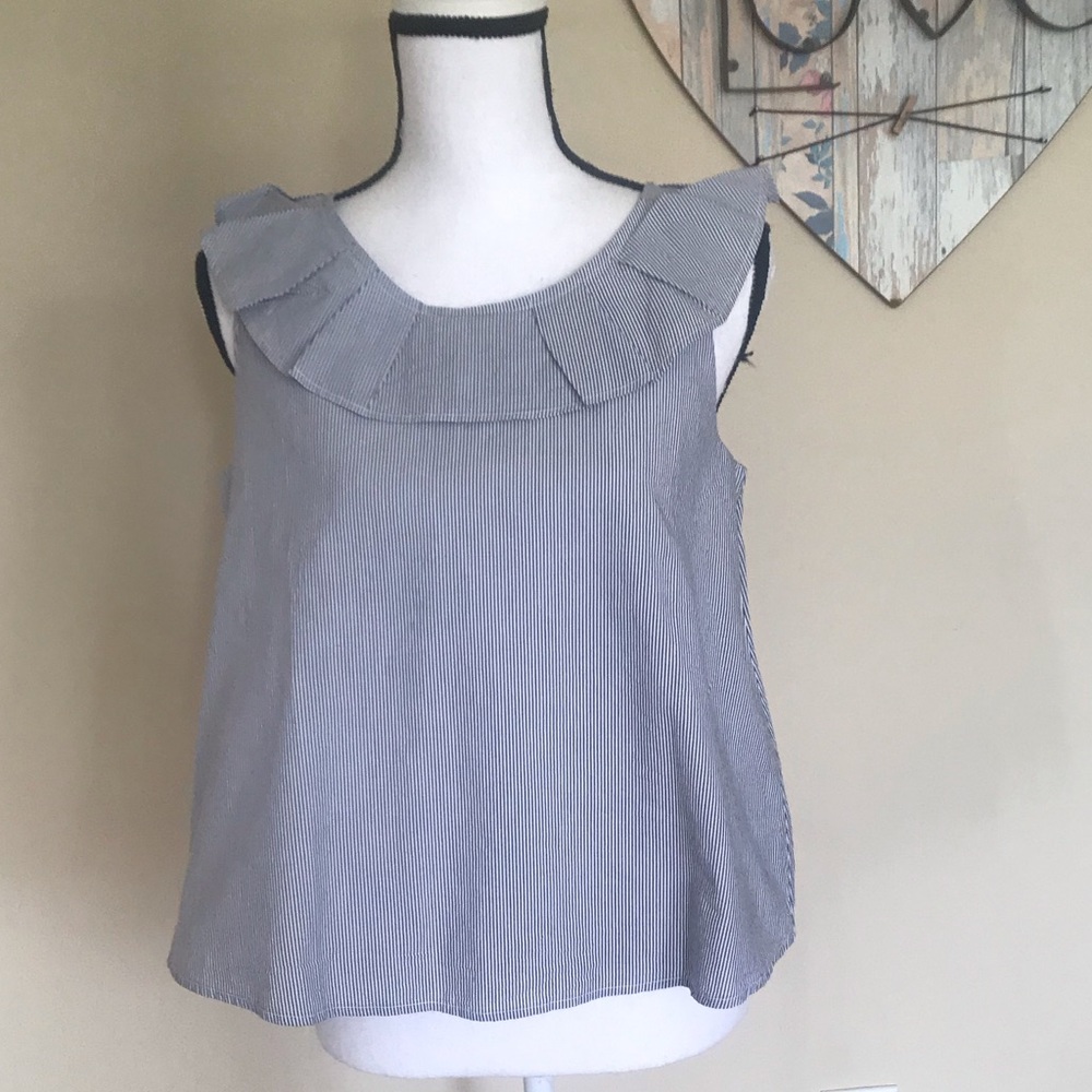 NWT GAP S Top Ties in back Sleeveles Ruffle Blouse